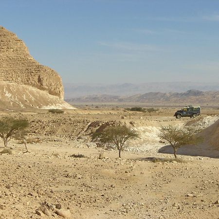 Desert Routes Inn Shvilim Ba Midbar Hazeva Exterior photo