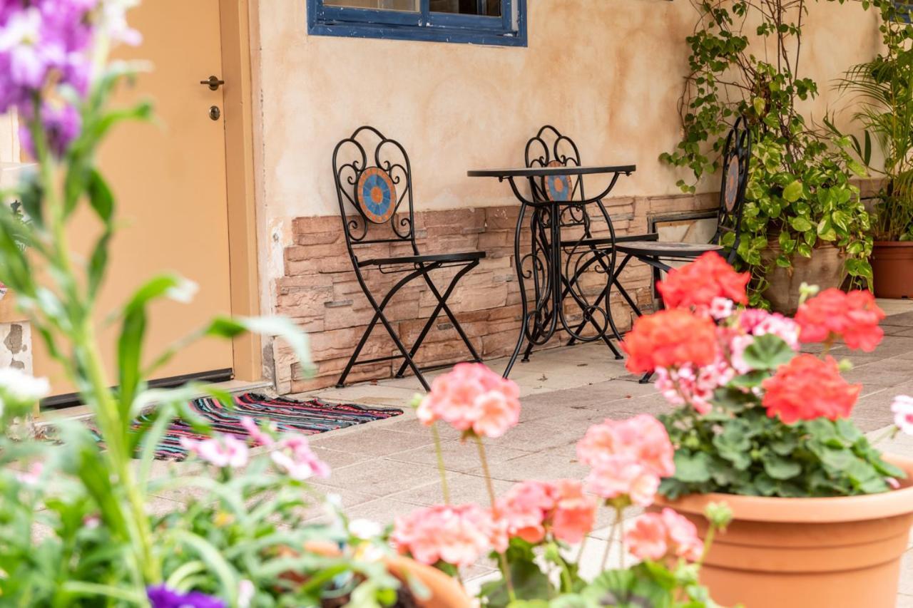 Desert Routes Inn Shvilim Ba Midbar Hazeva Exterior photo