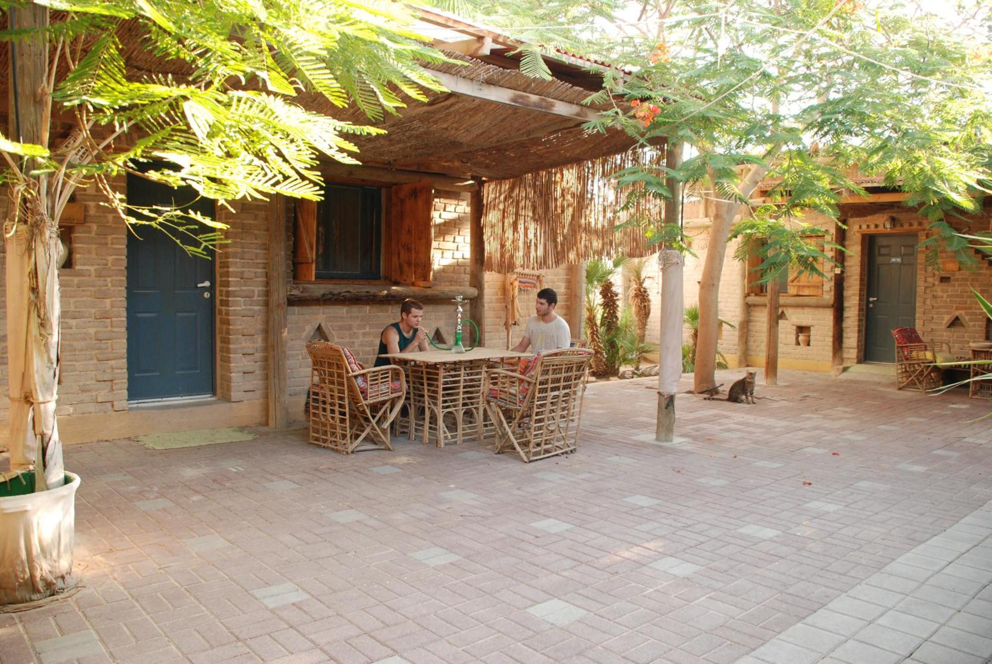 Desert Routes Inn Shvilim Ba Midbar Hazeva Exterior photo